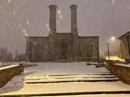 Erzurum ve Kars'ta Yoğun Kar Yağışı!