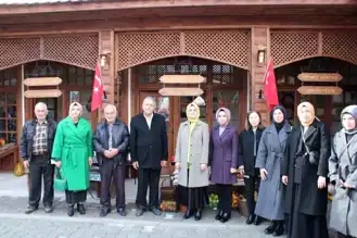 Vali Eşinin Tortum Ziyareti Takdir Topladı