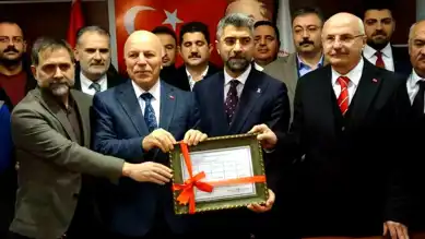 Küçükoğlu, Erzurum AK Parti Başkanlığı'nda İkinci Dönemine Başladı