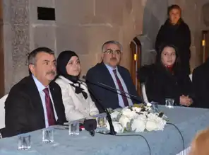 300 Bin Öğretmen 2025'te Unvan Alacak!