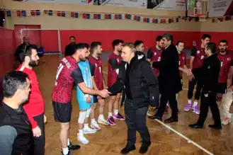 Voleybol Takımı Play-Off'a Yaklaşıyor