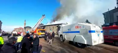 Erzurum'daki Tarihi Taş Ambarlarda Yangın