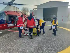 Doğu Anadolu'da Kalp Krizi Geçiren Yaşlı Hasta Helikopterle Kurtarıldı