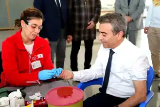 Erzurum'da Kızılay Kan Bağışı Kampanyası