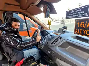 Erzurum'da Minibüste Sosyal Medya Yasağı!