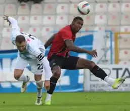 Erzurumspor, Karagümrük'e Ev Sahipliğinde Mağlup Oldu