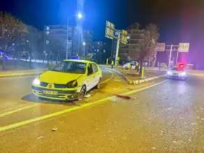 Oltu'da Ağır Trafik Kazası: Sürücü Yaralı
