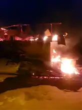 Pazaryolu'nda Yaşlı Çiftin Evi Yandı