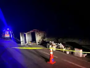Tortum'da Çift Kaza: 1 Ölü, 4 Yaralı