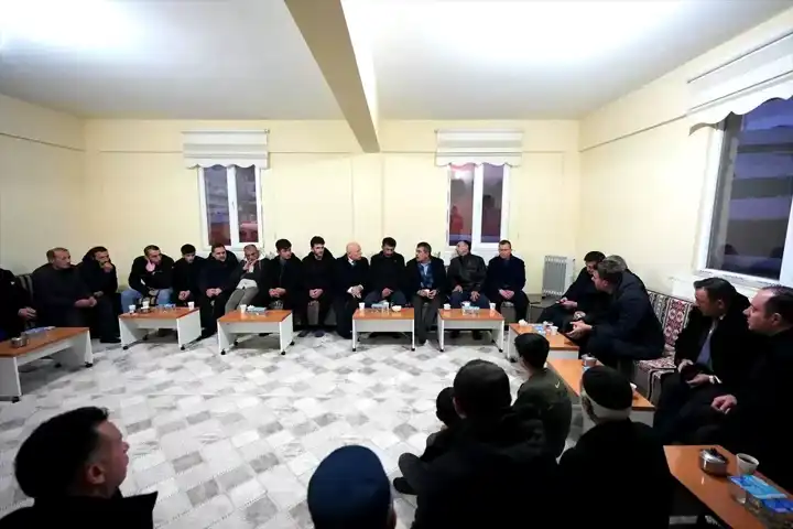 Bakan Tekin, Şehit Nergiz'in Ailesine Taziyede Bulundu