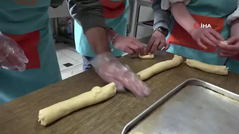 Engelliler Günü'nde Unutulmaz Bir Pasta Şöleni