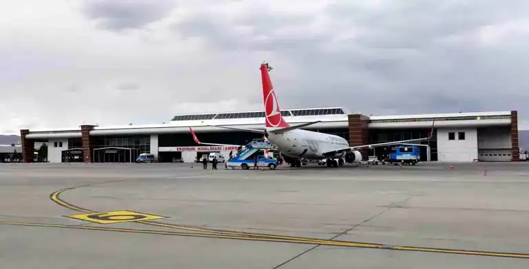 Erzurum Havaalanı'nda Yolcu Sayısı Patladı!