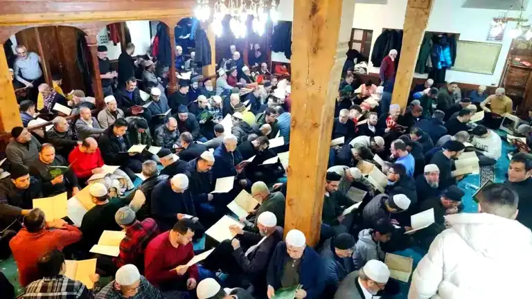 Erzurum'da 1001 Hatim Geleneği Devam Ediyor