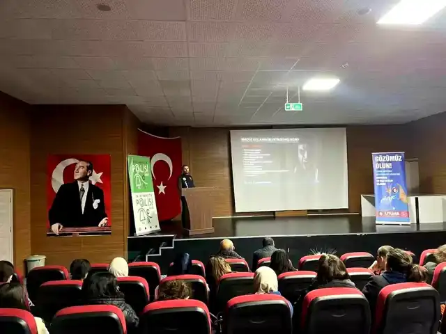 Erzurum Tortum'da Uyuşturucuyla Mücadele Bilgilendirmesi