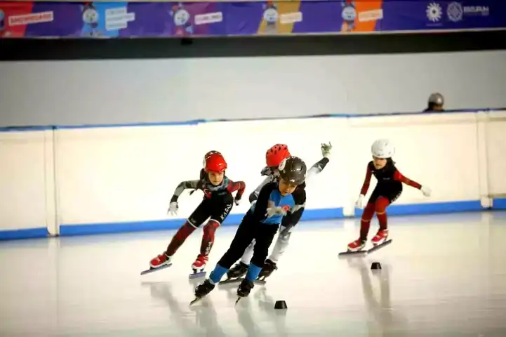 Erzurum'da Short Track Kış Oyunları