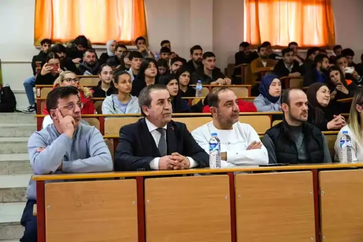 Üniversitede Siber Güvenlik Eğitimi