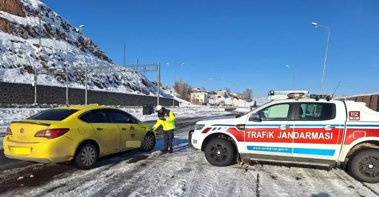 Doğu Anadolu'da Kapsamlı Trafik Denetimi: Yüzlerce Araç Men Edildi