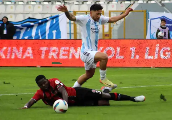Erzurumspor, Deplasmanda Ağır Yenilgi Aldı