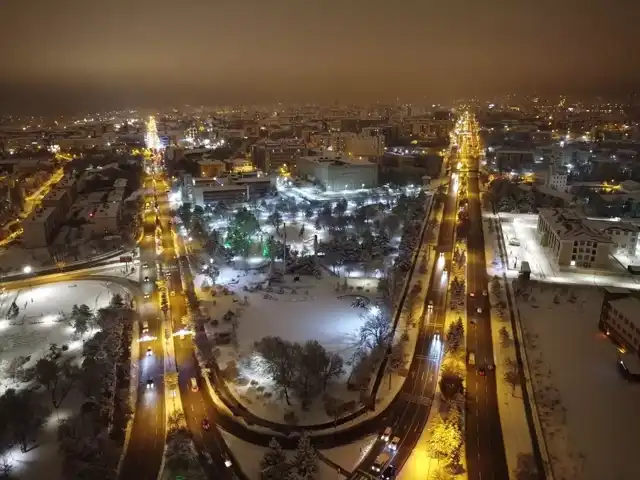 Doğu Anadolu'da Tarihi Şehir Beyaz Örtü Altında