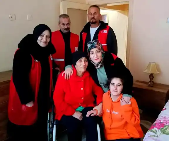 Kızılay, Felçli Anneye Yeni Hayat Verdi