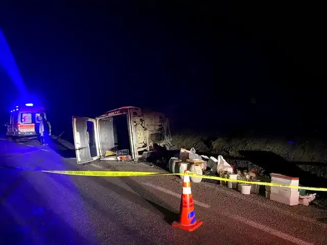 Tortum'da Çift Kaza: 1 Ölü, 4 Yaralı